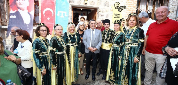 İzmir'deki tarihi Tatar Kırım Türkleri Evi, restore edilerek törenle hizmete açıldı