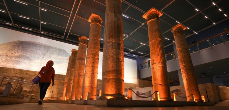 Zeugma Mozaik Müzesinde 6 Şubat depremleri sonrası ziyaretler yeniden yoğunlaştı