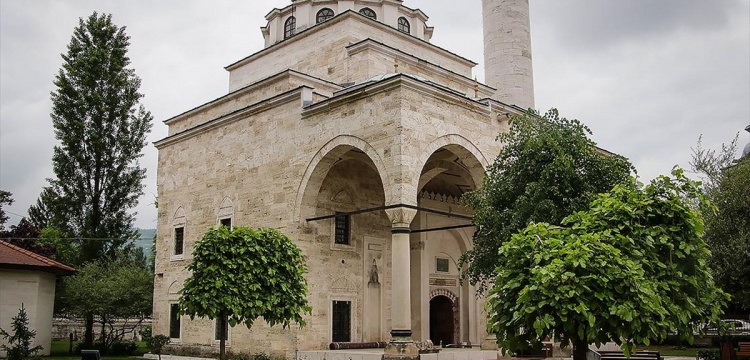 TİKA Balkanlarda 45'i cami 90 Osmanlı mirası tarihi binayı restore etti