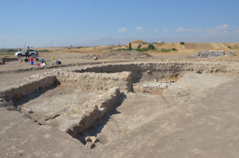 Kahramanmaraş'taki Yassı Höyük arkeoloji kazılarından 2023 manzaraları