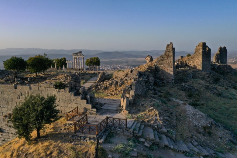 Kuş bakışı ile Pergamon Antik Kenti'nin seyre doyulmaz güzellikleri