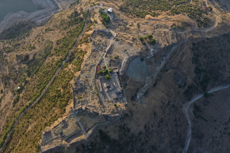 Kuş bakışı ile Pergamon Antik Kenti'nin seyre doyulmaz güzellikleri