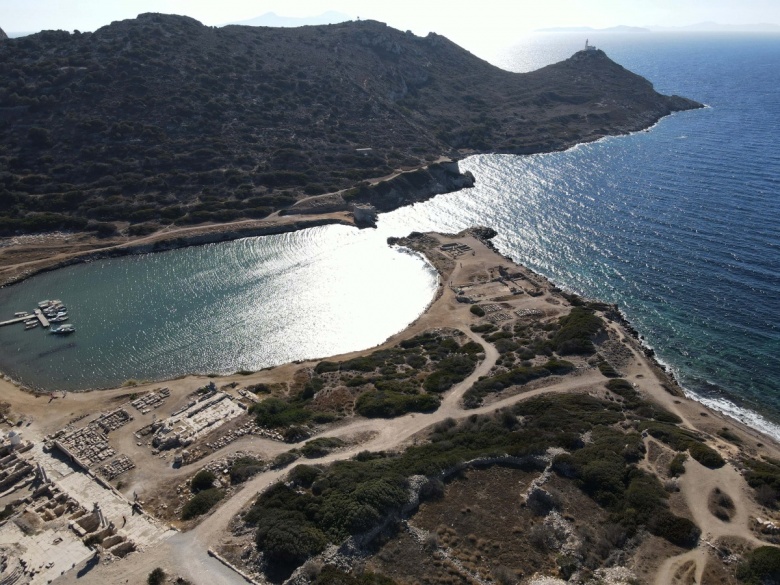 Kuş bakışı Knidos Antik Kenti manzaraları