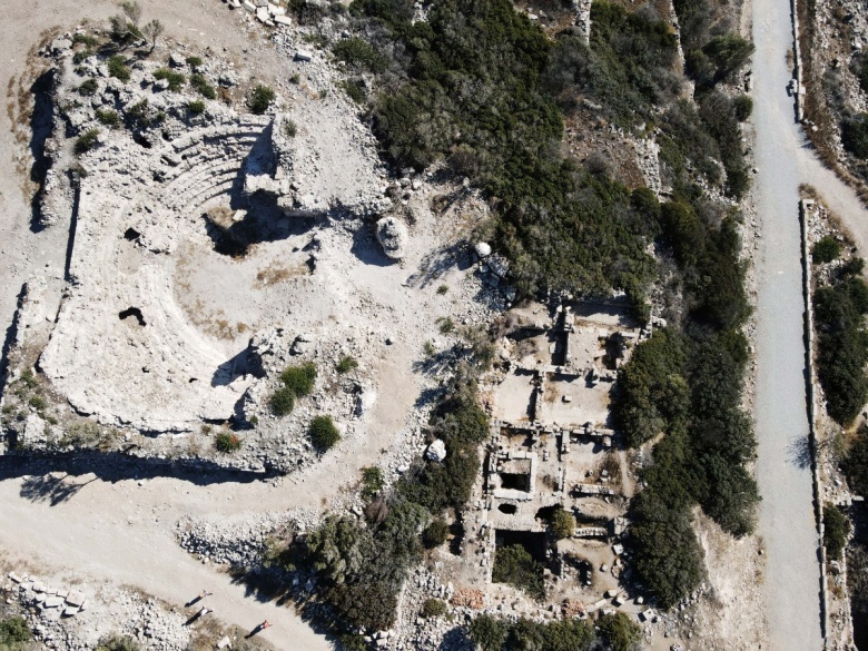 Kuş bakışı Knidos Antik Kenti manzaraları