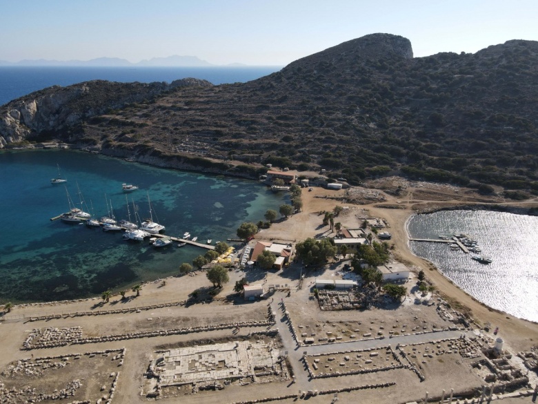 Kuş bakışı Knidos Antik Kenti manzaraları