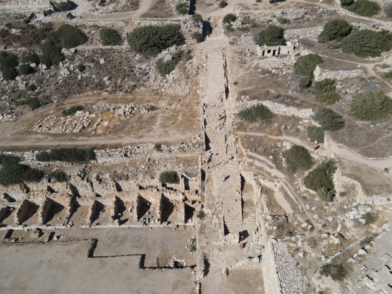 Kuş bakışı Knidos Antik Kenti manzaraları