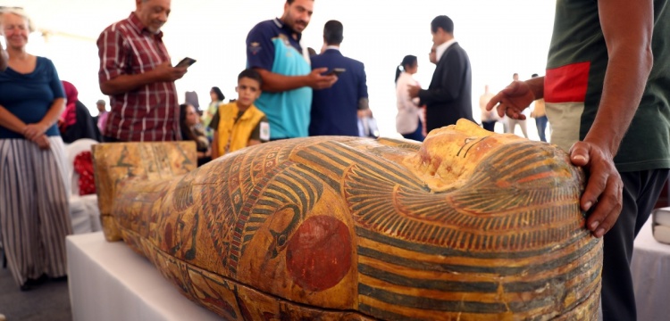 Mısır'ın El Minye vilayetinde yeni arkeolojik eserler keşfedildi