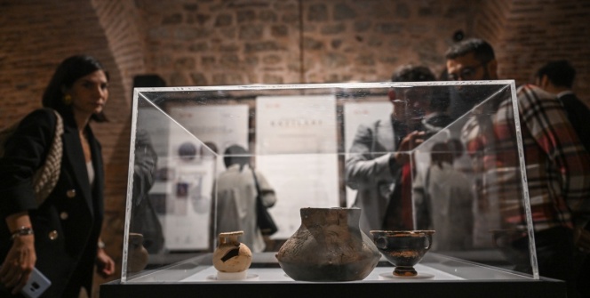 İstanbul Kazıları sergisi Sultanahmette meraklılarıyla buluştu