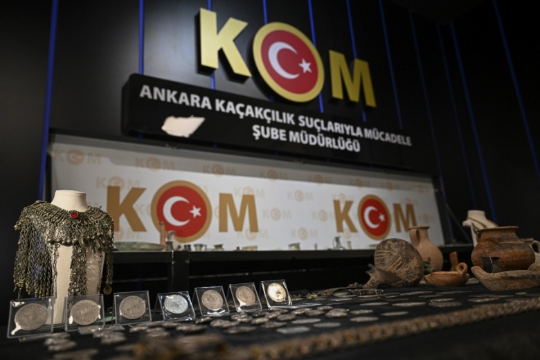 Ankara'da tarihi eser kaçakçılığı operasyonunda çok sayıda ele geçirildi