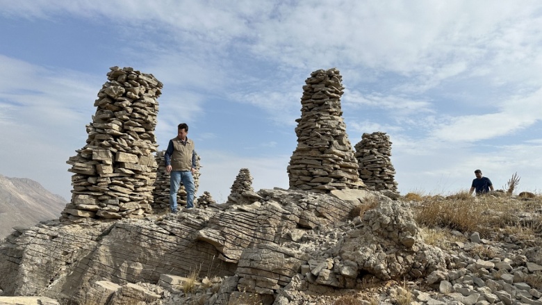 Adıyaman'nın gerger ilçesinde Obo Kültürünü andıran taş yığını yapılar bulundu