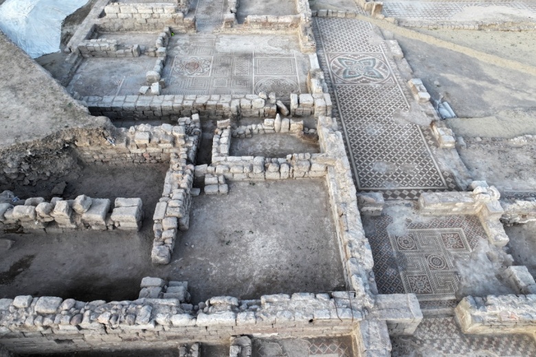 Kayseri'nin İncesu ilçesinde bulunan 1700 yıllık mozaikler göz kamaştırıyor