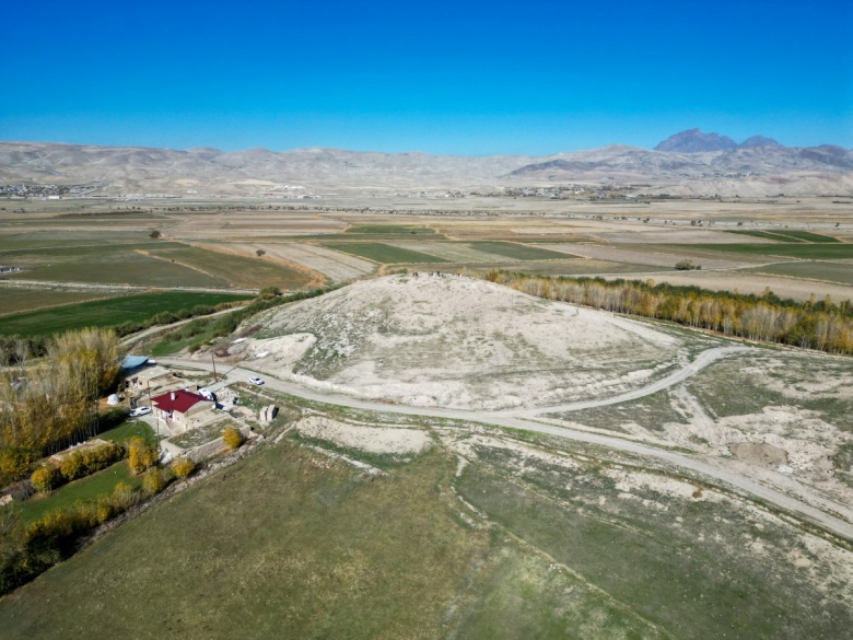 Van'daki İremir Höyüğü arkeoloji kazılarından fotoğraflar