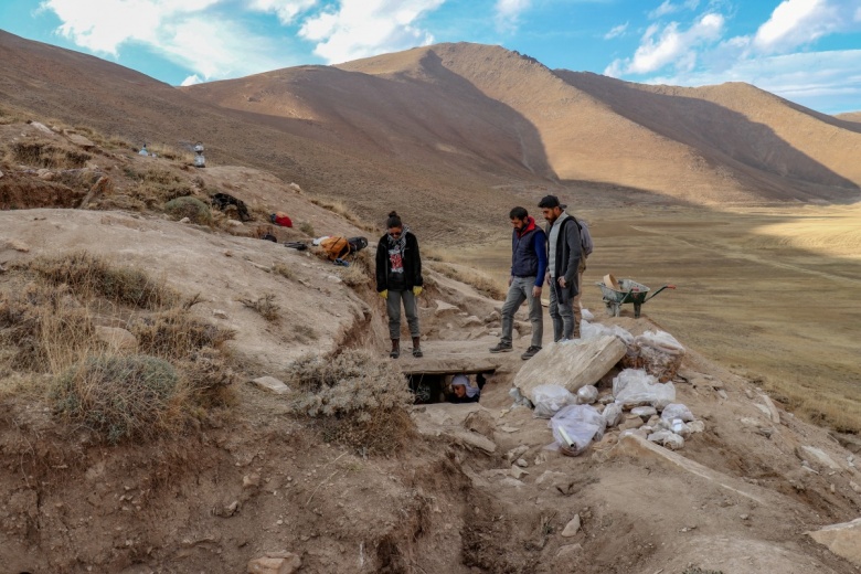 Van'da binlerce yıl önce 4 ayrı tür beyin ameliyatı yapıldığı arkeoloji kazıları ile ispatlandı