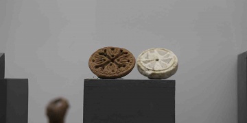 Sivas Kalesinde bulunan 1500 Yıllık Ekmek Mührü ve Tunç Çağı eserleri ziyarete açıldı