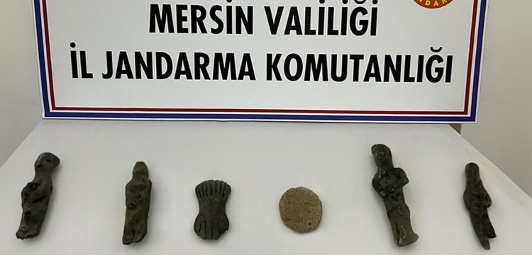 Mersin'deki tarihi eser operasyonunda antropomorfik eserler yakalandı