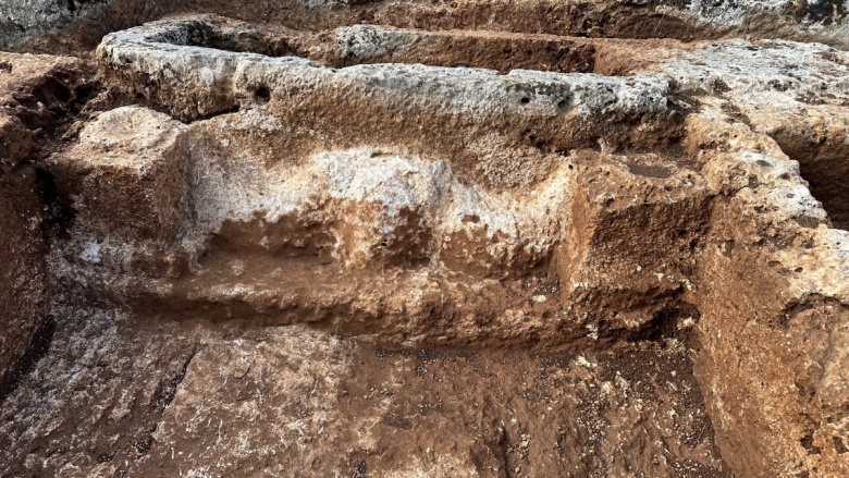 Perre Antik Kenti arkeoloji kazılarında bu yıl pek çok yeni obje bulundu