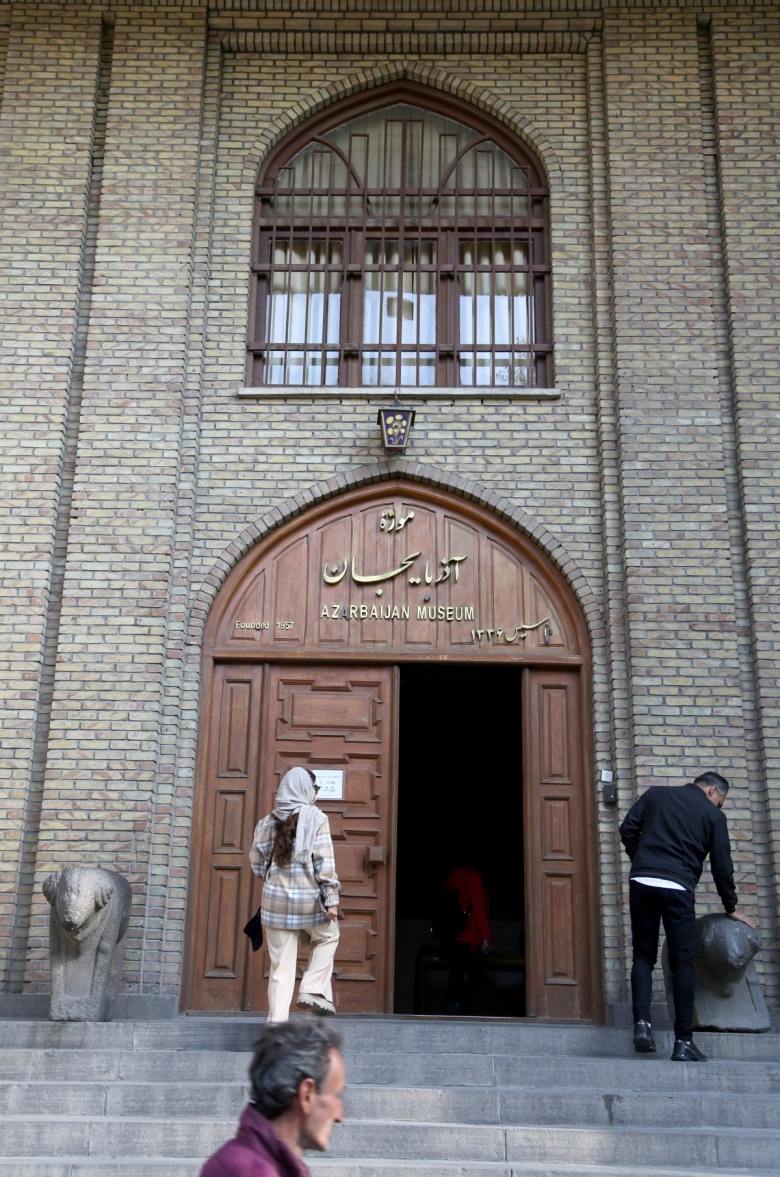 Tebriz'deki Azerbaycan Müzesi İran'ın ikinci büyük arkeoloji müzesi