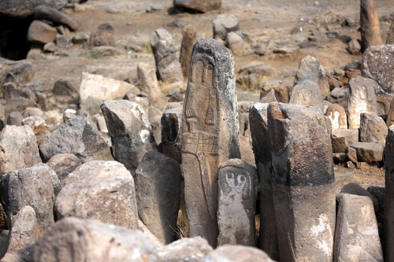 İran'ın Erdebil eyaletindeki Mışginşehr kentindeki Şehryeri'nin gizemli taş anıtları