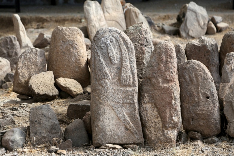 İran'ın Erdebil eyaletindeki Mışginşehr kentindeki Şehryeri'nin gizemli taş anıtları