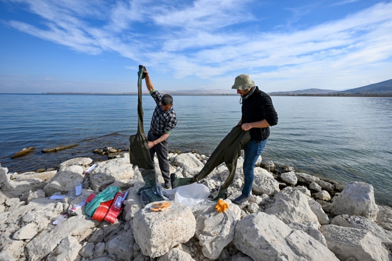 Van Gölü'nden çıkarılan Selçuklu Mezar Taşları, restore edilerek korumaya alınıyor