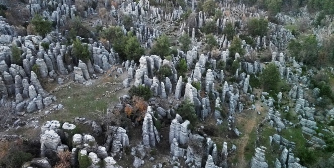 Antalyanın 65 milyon yıllık Adam Kayaları