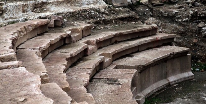 Zile Kalesindeki antik tiyatronun Roma eseri olduğu belirlendi