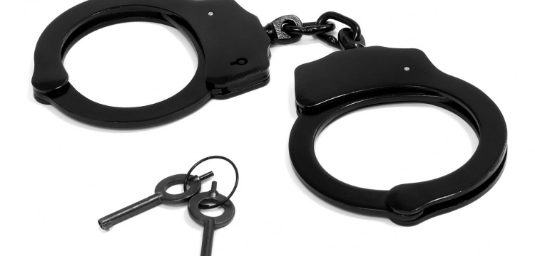 Konya'da kaçak kazı yaparken yakalanan 2 defineci tutuklandı