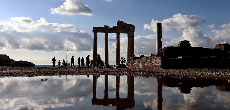 Antalya'ya ocak ayında gelen turist sayısı 2024'te yeni turizm rekoru için umut verdi