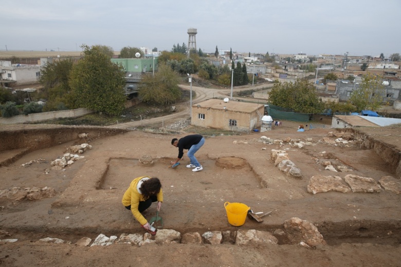 Mardin'in Kızıltepe ilçesindeki Büyükboğaziye Höyüğü arkeoloji kazılarından görüntüler