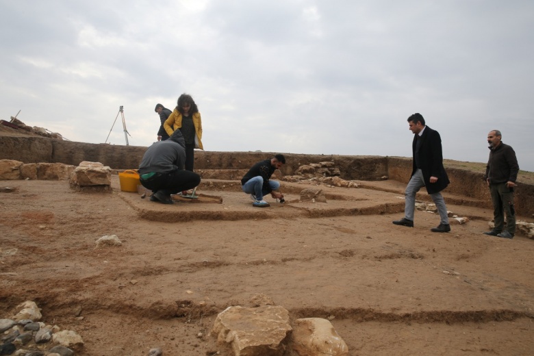 Mardin'in Kızıltepe ilçesindeki Büyükboğaziye Höyüğü arkeoloji kazılarından görüntüler