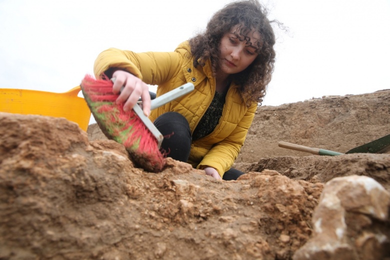 Mardin'in Kızıltepe ilçesindeki Büyükboğaziye Höyüğü arkeoloji kazılarından görüntüler