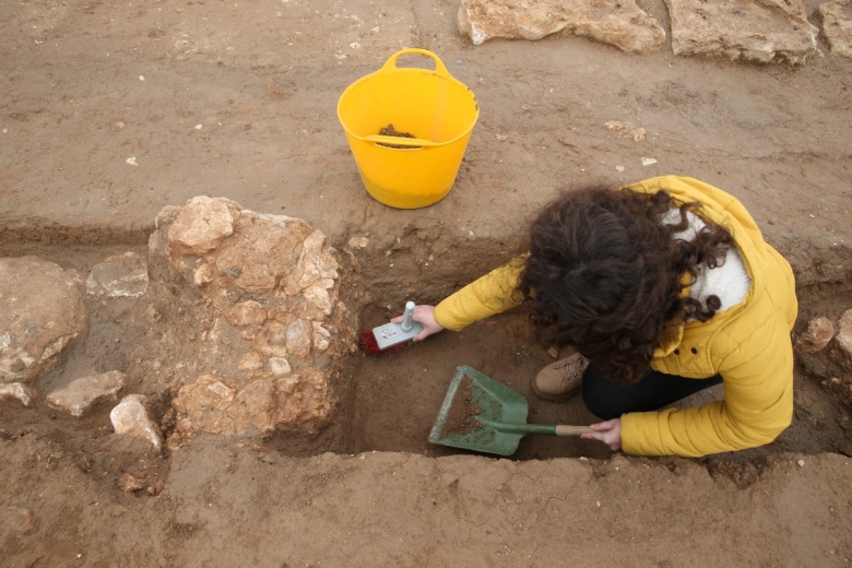 Mardin'in Kızıltepe ilçesindeki Büyükboğaziye Höyüğü arkeoloji kazılarından görüntüler