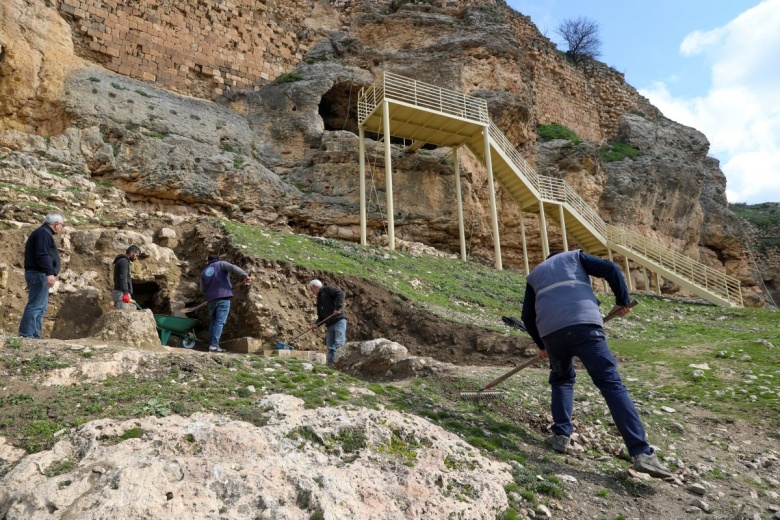 Diyarbakır'ın Eğil İlçesi'ndeki yaklaşık 1900 yıllık kaya kilise ziyaretçilere açıldı