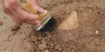 Antalyanın Kemer ilçesinde yol inşaatı sırasında arkeolojik kalıntılar bulundu