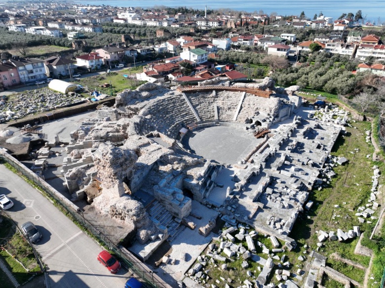 İznik Roma Tiyatrosu restorasyonu tamamlanarak ziyarete açıldı