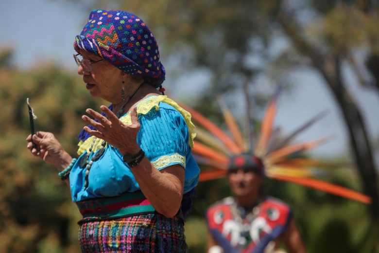 Tazumal Arkeoloji Parkı'nda, El Salvador'un ilkbahar ekinoksunu karşılama ritüeli