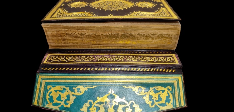 Türkiye'den kaçırılan 500 yıllık Kur'an-ı Kerim İngiltere'den geri alındı