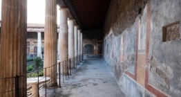 Arkeologlar Pompeide Troya Savaşıyla ilgili freskler buldular