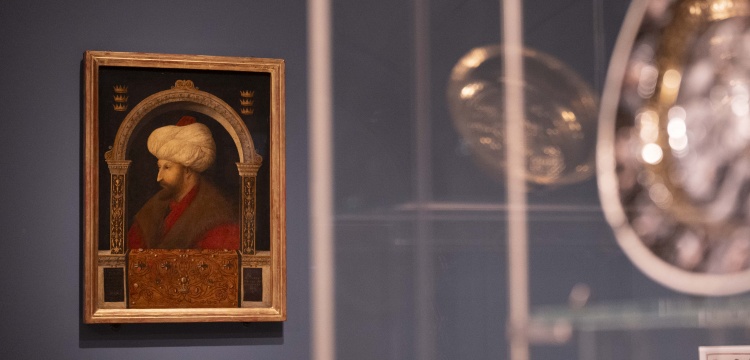 Famous portraits of Sultan Mehmet are exhibited in t the Victoria and Albert Museum
