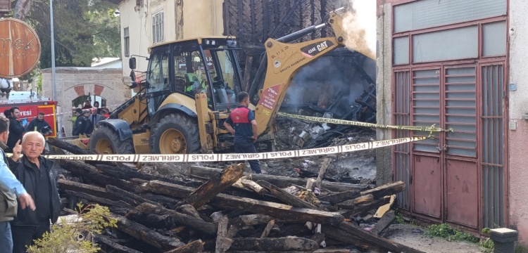 Amasya'da tarihi konakta çıkan yangında bir kişi öldü