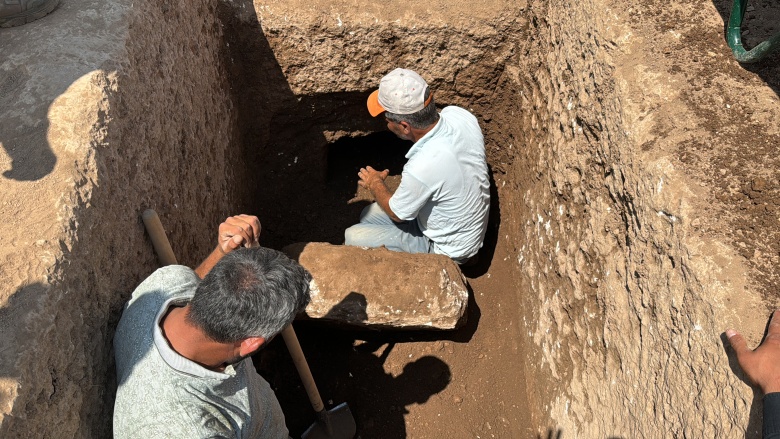 Arkeologlar Tharsa Antik Kenti'nde Roma dönemine ait bir oda mezar buldular