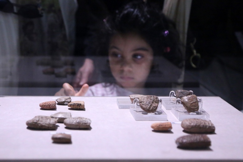 İran'ın ABD'den geri alabildiği 162 tarihi eser Tahran'daki İran Ulusal Müzesi'nde sergilendi