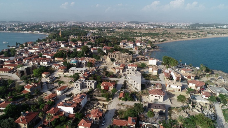 Yeni bulunan ilham perisi Kalliope mozaiği ve Side Anti Kenti'nin fotoğrafları