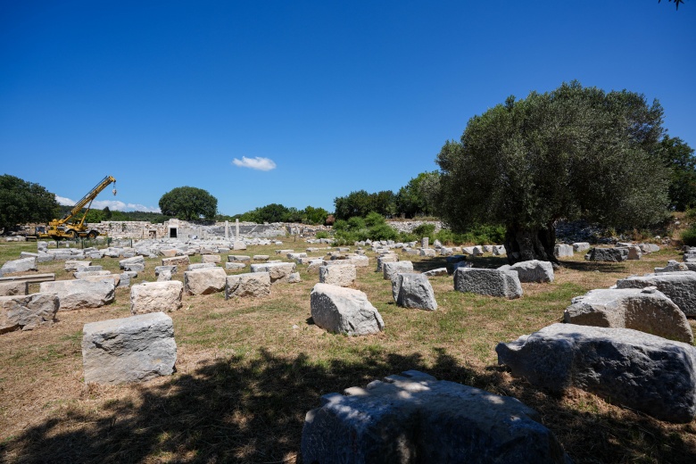 Teos Antik Kenti'nden manzaralar