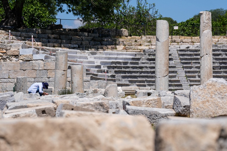 Teos Antik Kenti'nden manzaralar