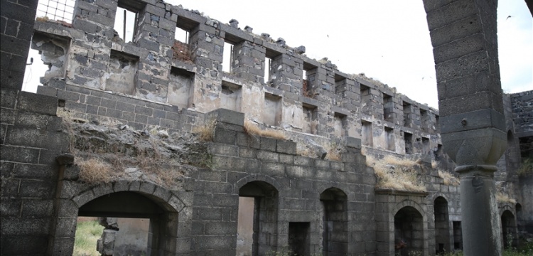 500-year-old The Surp Sarkis Armenian Church, which was damaged in the earthquake, will be restored