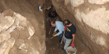 Arsemia Antik Kenti arkeoloji kazıları antik su yolu tünelinde sürüyor