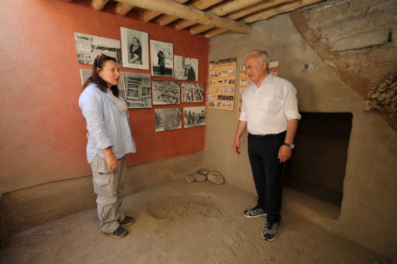 Kapadokya'nın bilinen en eski köyü Aşıklı Höyük'te arkeoji kazıları sürüyor