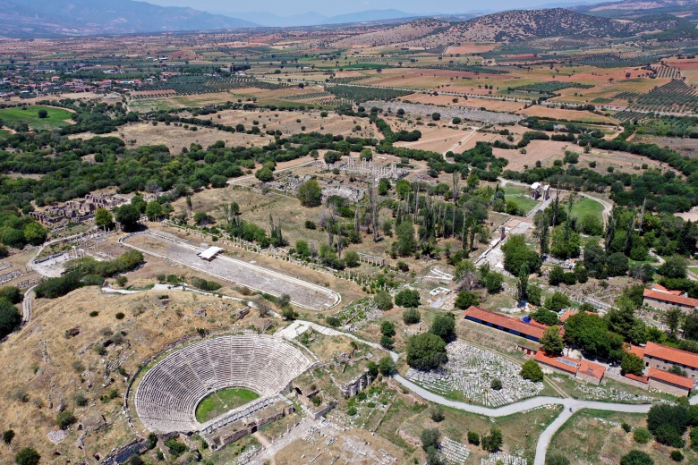 Prof. Dr. Roland R. R. Smith: Aphrodisias'ta bulunan Zeus Başı sıra dışı bir buluntu