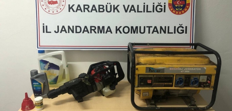 Safranbolu'da kaçak kazı yapan 7 defineci yakalandı